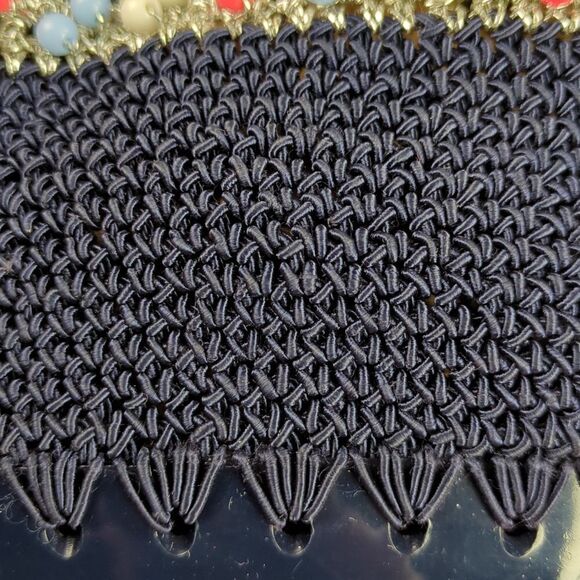 Vintage 40s or 50s Beaded, Crocheted  Handbag, With Authentic Era Accessories - Picture 12 of 15